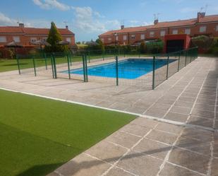 Swimming pool of Single-family semi-detached for sale in Hormigos  with Air Conditioner, Heating and Private garden