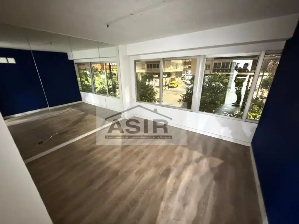 Piso de alquiler en Alquenència - Venècia