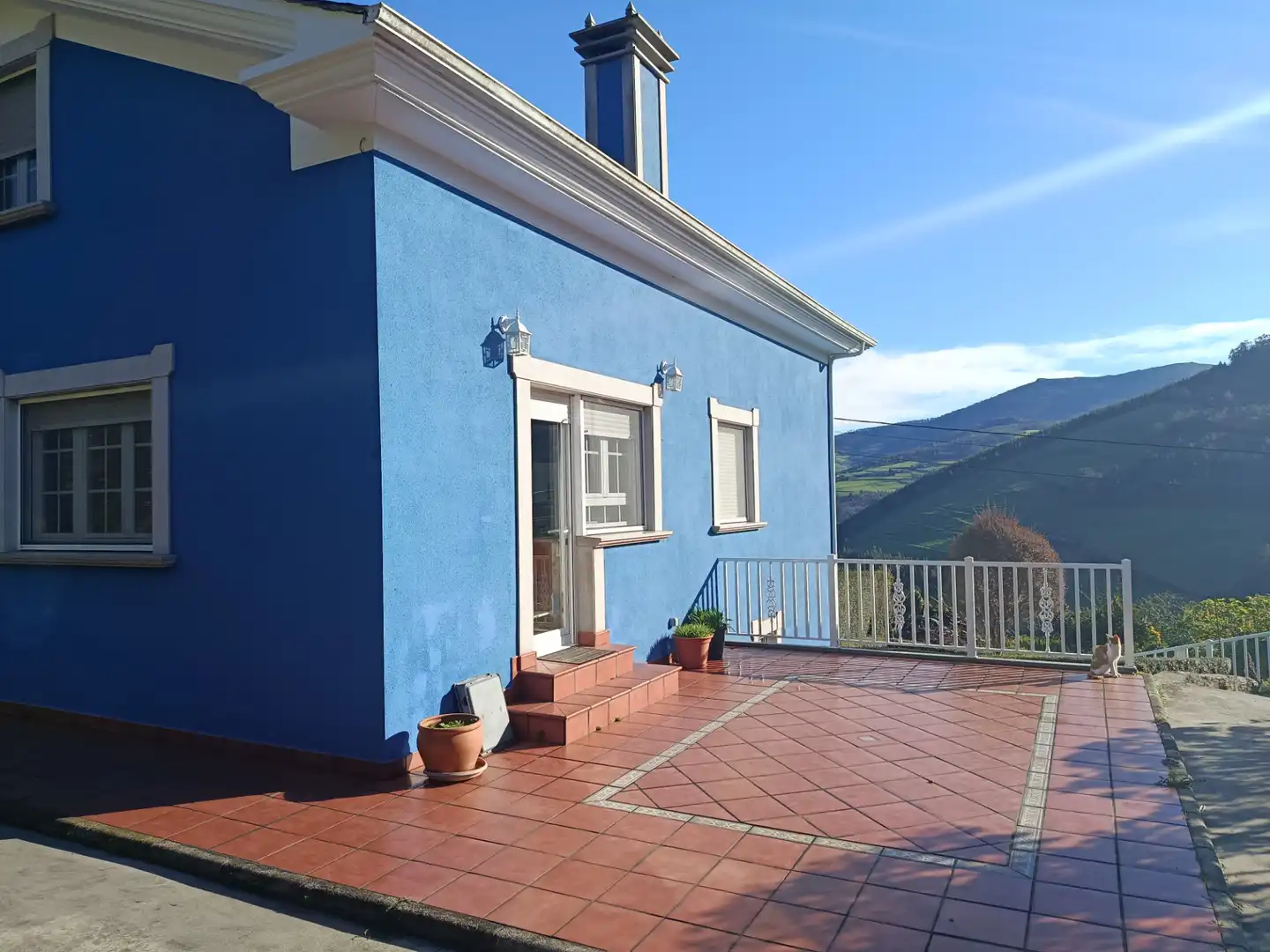 Vista exterior de Casa o xalet en venda en Vegadeo amb Calefacció, Jardí privat i Parquet