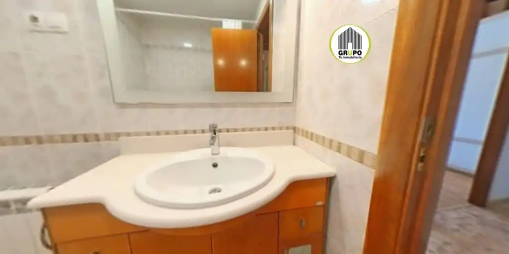 Badezimmer von Wohnung zum Verkauf in Esplugues de Llobregat mit Klimaanlage, Heizung und Balkon