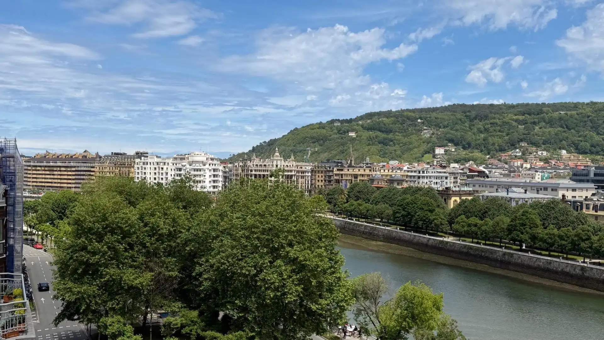 Exterior view of Duplexes for sale in Donostia - San Sebastián   with Heating, Terrace and Storage room