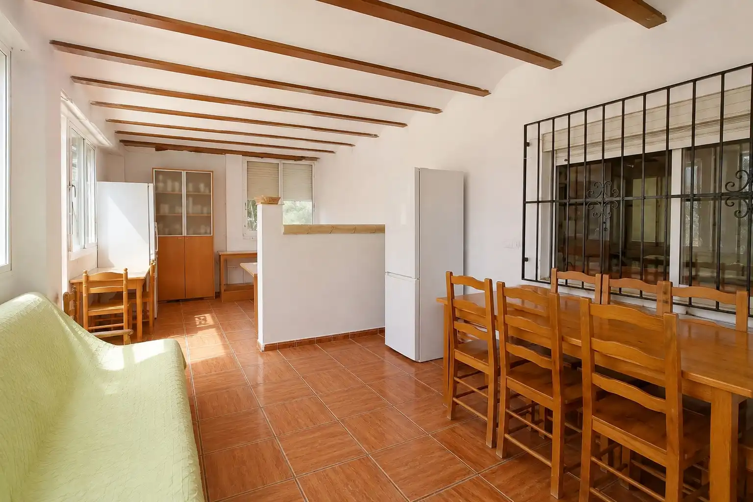 Menjador de Casa o xalet en venda en Alberic amb Jardí privat, Terrassa i Traster