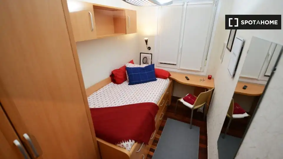 Habitación en Santutxu - Basarrate
