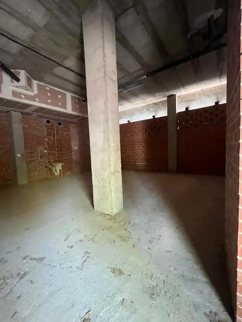 Commercial properties for sale in Nou Benicalap