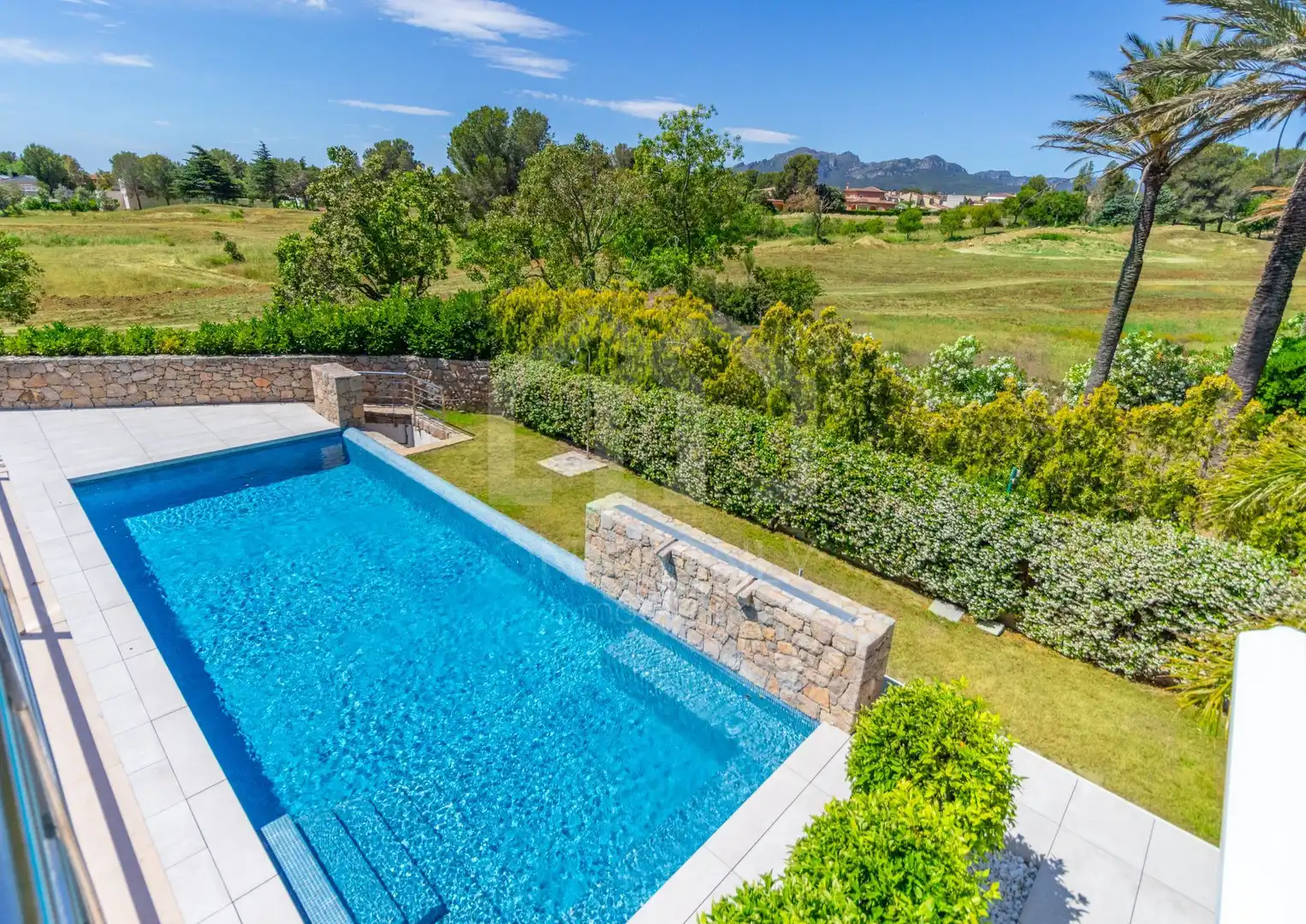Piscina de Casa o chalet en venta en Mont-roig del Camp con Aire acondicionado, Calefacción y Jardín privado