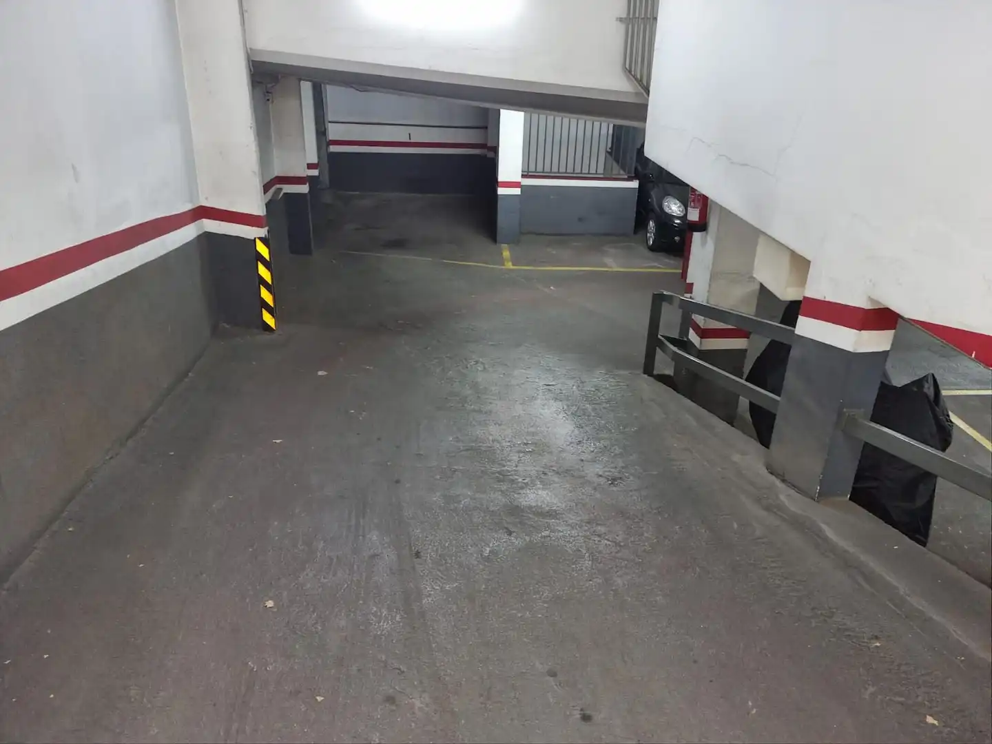 Garage zum Verkauf in N/A, El Parc i la Llacuna del Poblenou