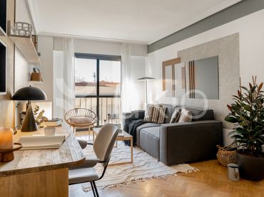 Apartament amb ascensor de lloguer a Calle de Rodríguez San Pedro 40