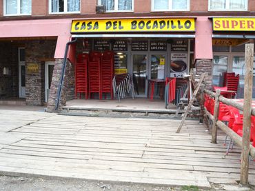 Business premises for sale in Aisa