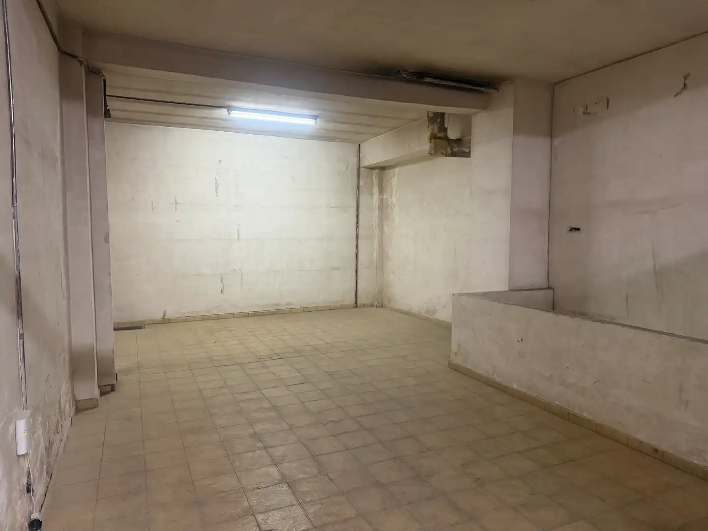 Local en venta en Madrid con Calefacción y Alarma