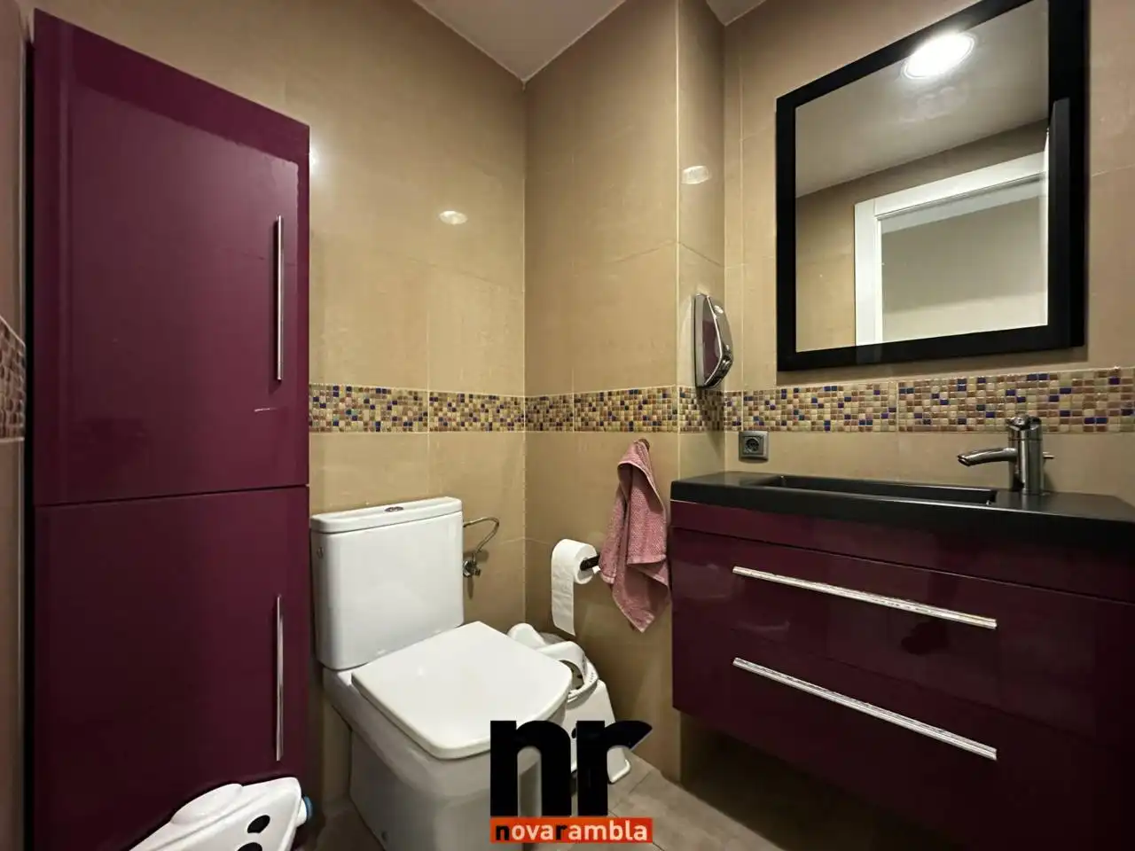 Wohnung zur Miete in Rambla Pinetons, Can Clos - Pinetons
