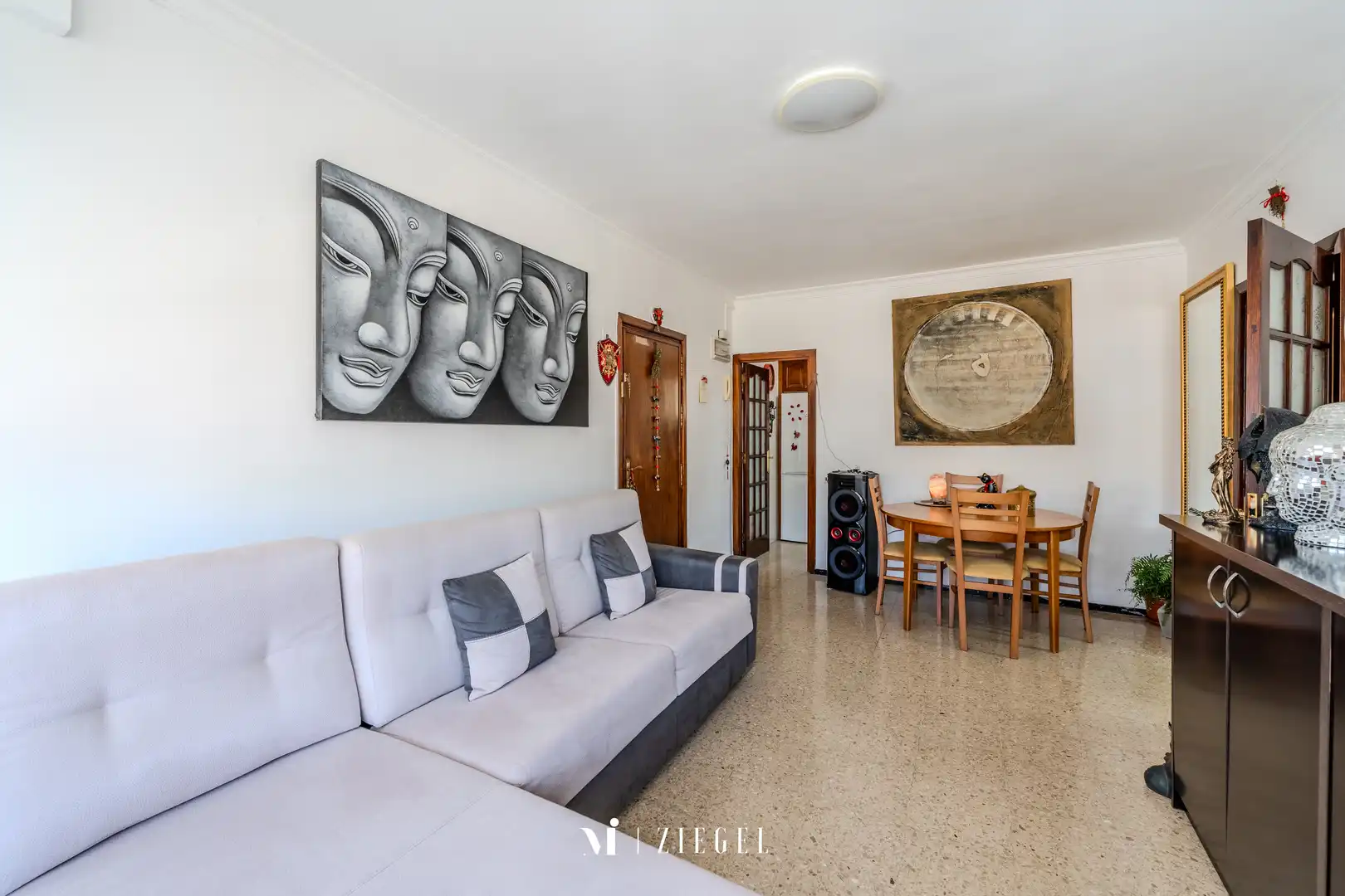 Sala d'estar de Pis en venda en Las Palmas de Gran Canaria amb Moblat