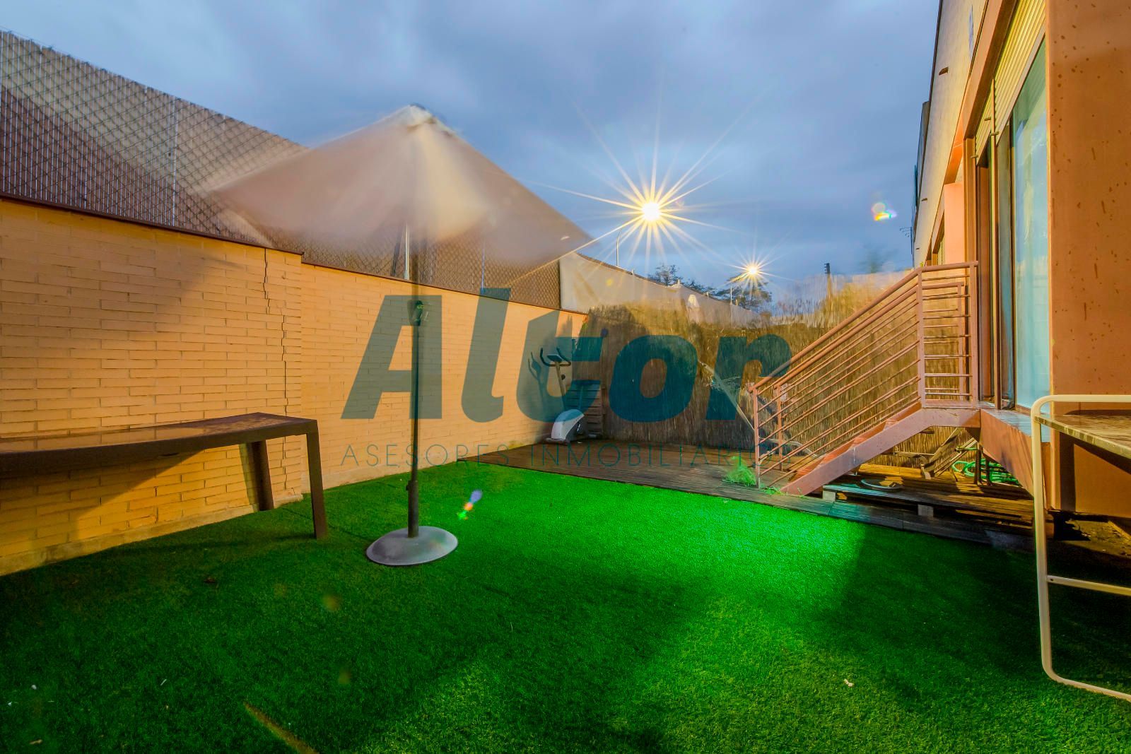 Pis en venda a de DICIEMBRE, Rejas