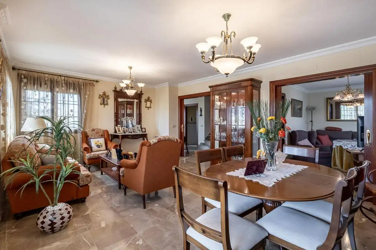 Comedor de Casa o chalet en venta en Cájar con Calefacción, Jardín privado y Terraza
