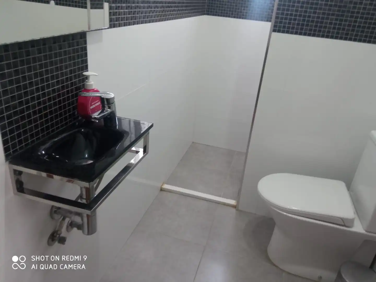 Bany de Casa o xalet en venda en Puerto Real amb Jardí privat, Piscina i Alarma