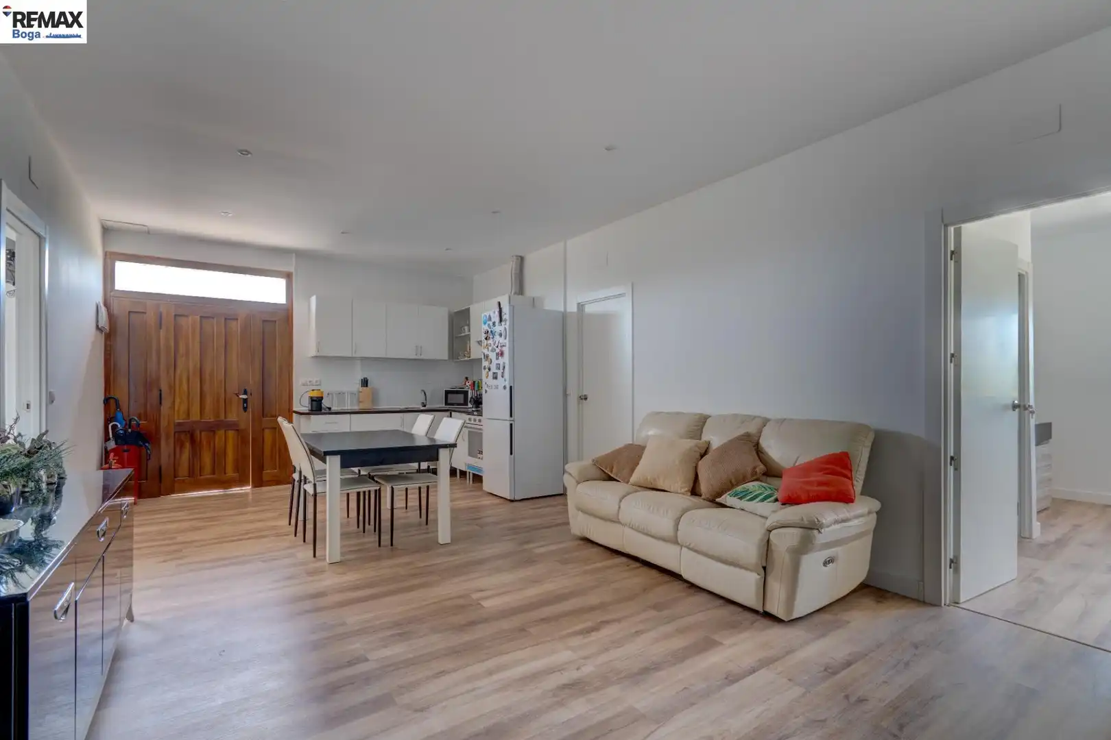 Commercial properties for sale in Cordovín  with Furnished