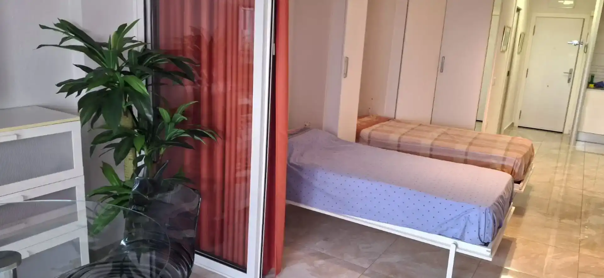 Habitación de Estudio en venta en Benidorm con Aire acondicionado