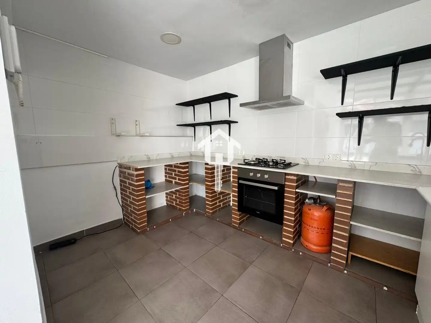 Cocina de Casa adosada en venta en Alicante / Alacant con Terraza, Trastero y Amueblado