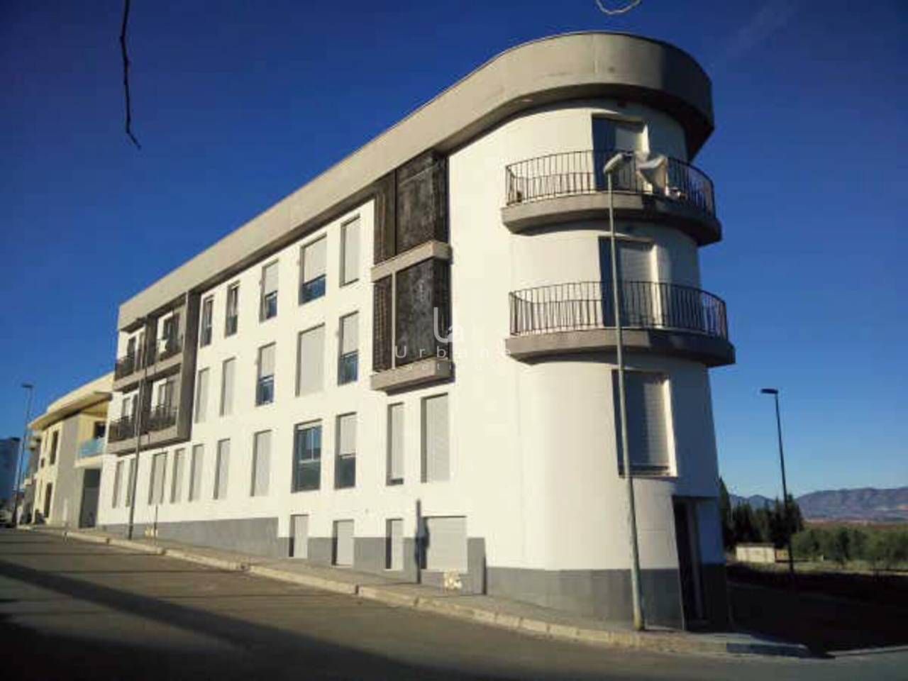 Exterior view of Building for sale in El Palomar
