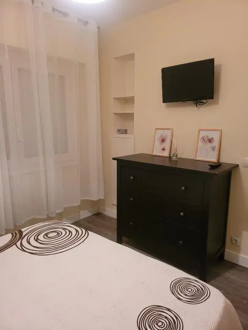 Schlafzimmer von Wohnung zur Miete in Medina de Pomar mit Balkon
