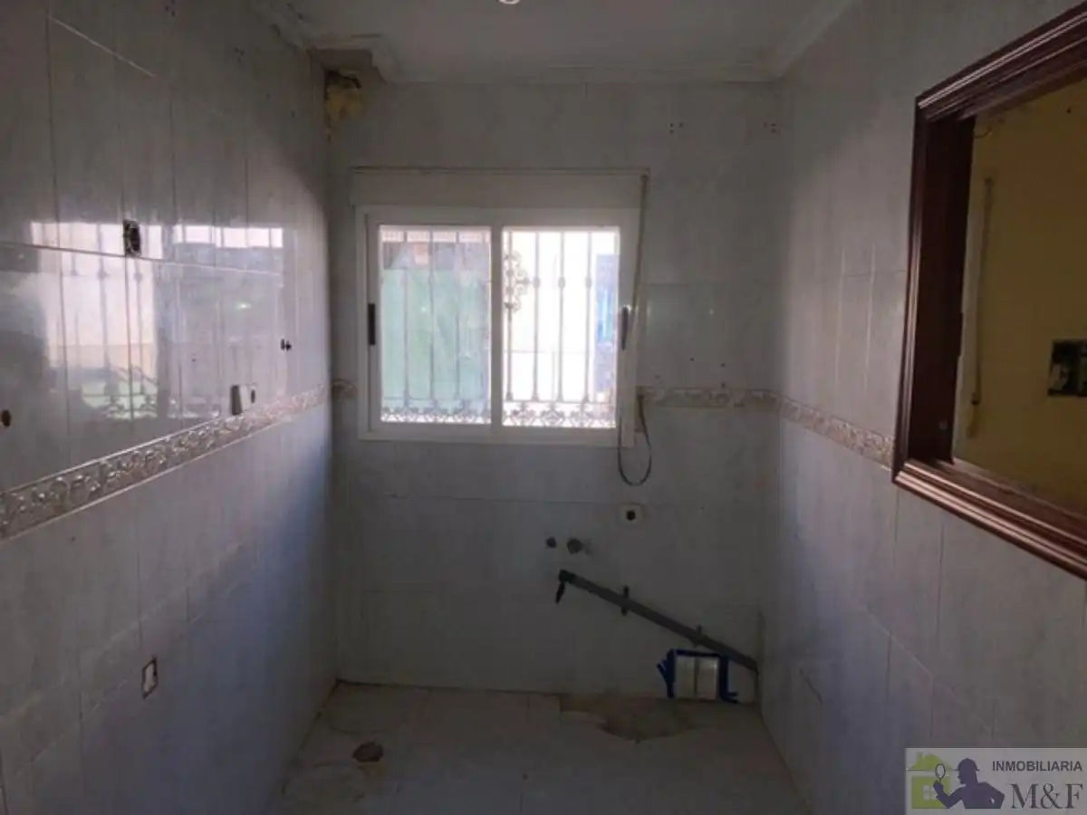Baño de Casa adosada en venta en Palma del Río