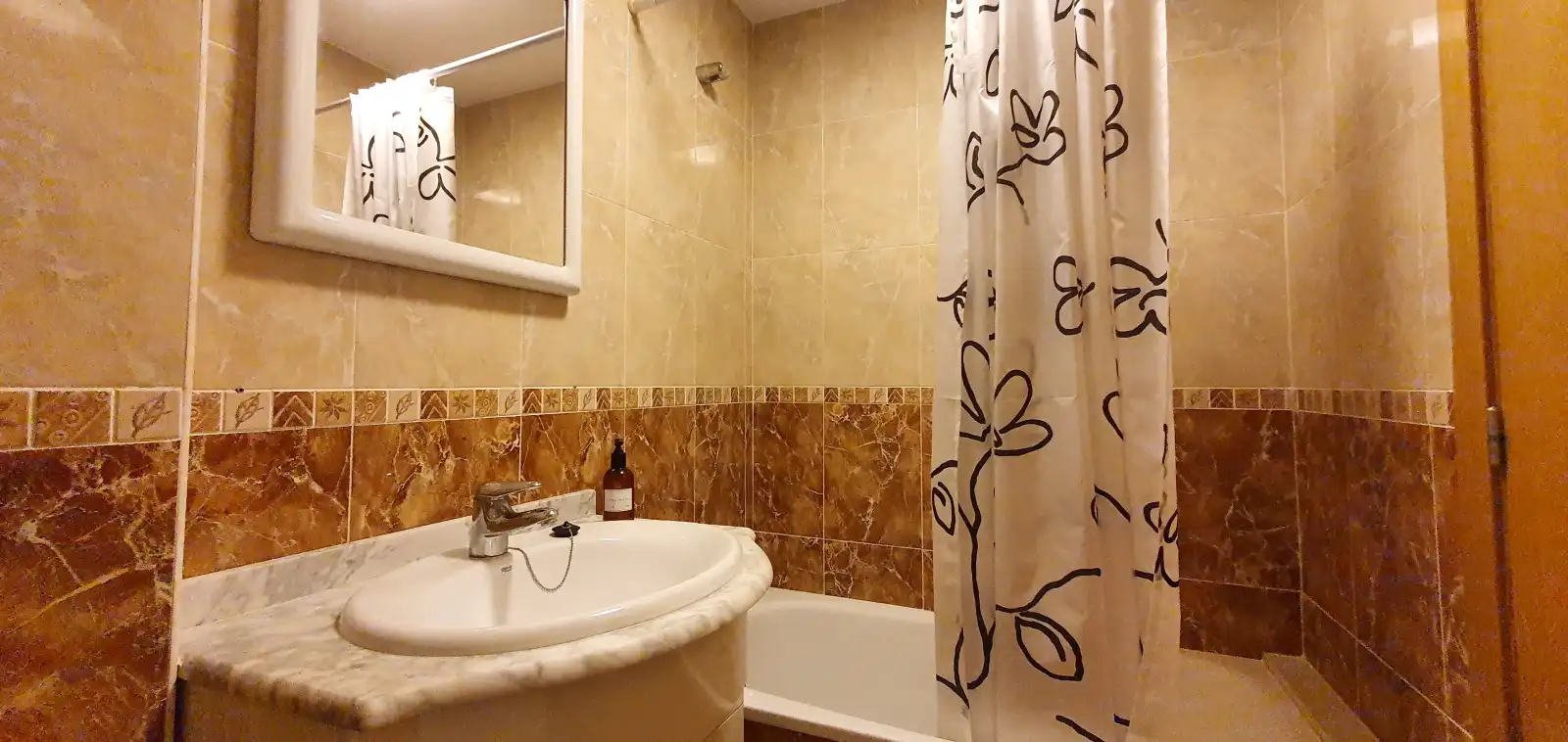 Badezimmer von Wohnungen zur Miete in Dénia mit Klimaanlage, Heizung und Terrasse