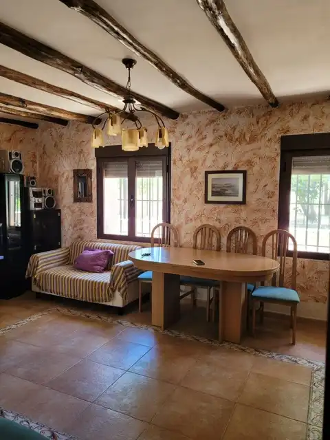 Menjador de Casa o xalet en venda en El Bonillo amb Aire condicionat, Calefacció i Moblat