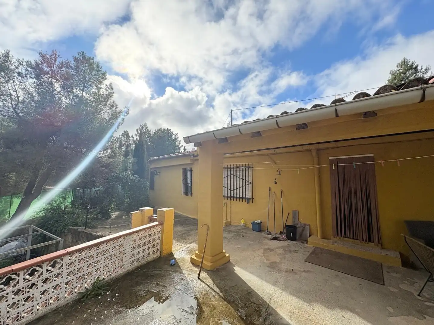 Vista exterior de Casa o xalet en venda en Almansa amb Terrassa, Piscina i Moblat