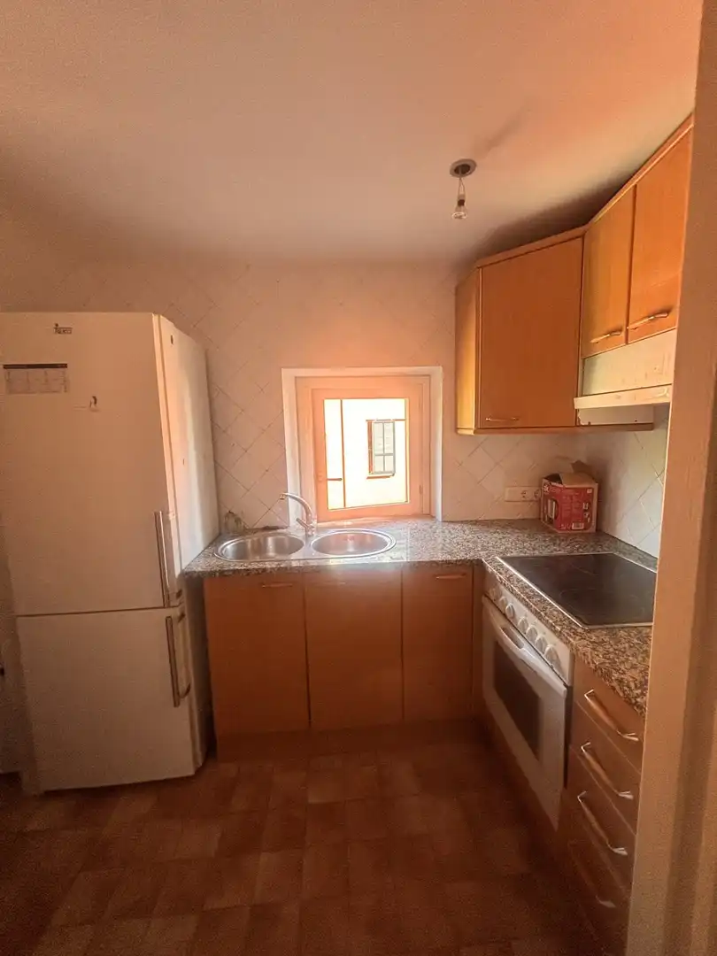 Cocina de Piso de alquiler en Girona con Balcón