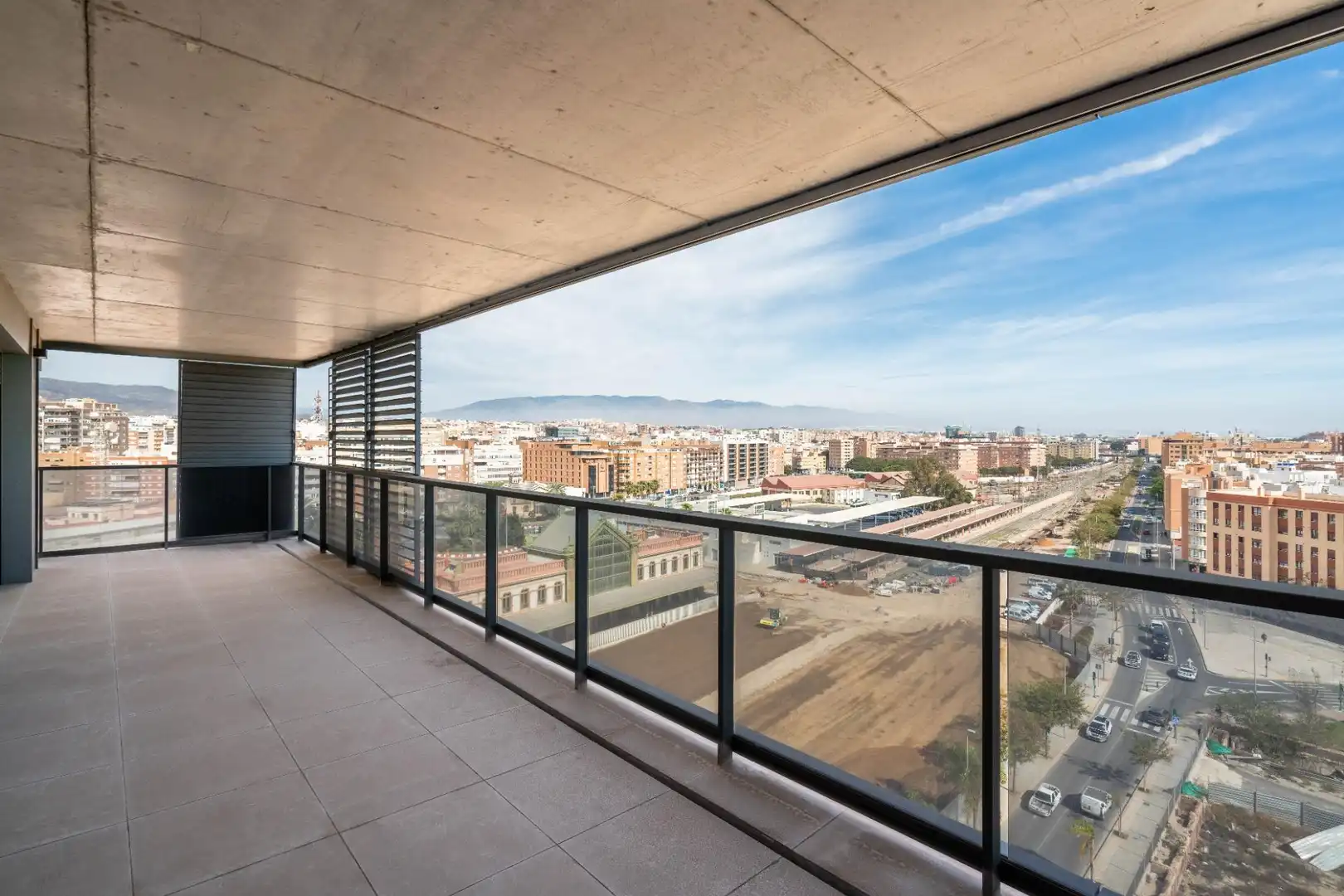 Terrasse von Wohnung zur Miete in  Almería Capital mit Klimaanlage, Privatgarten und Terrasse