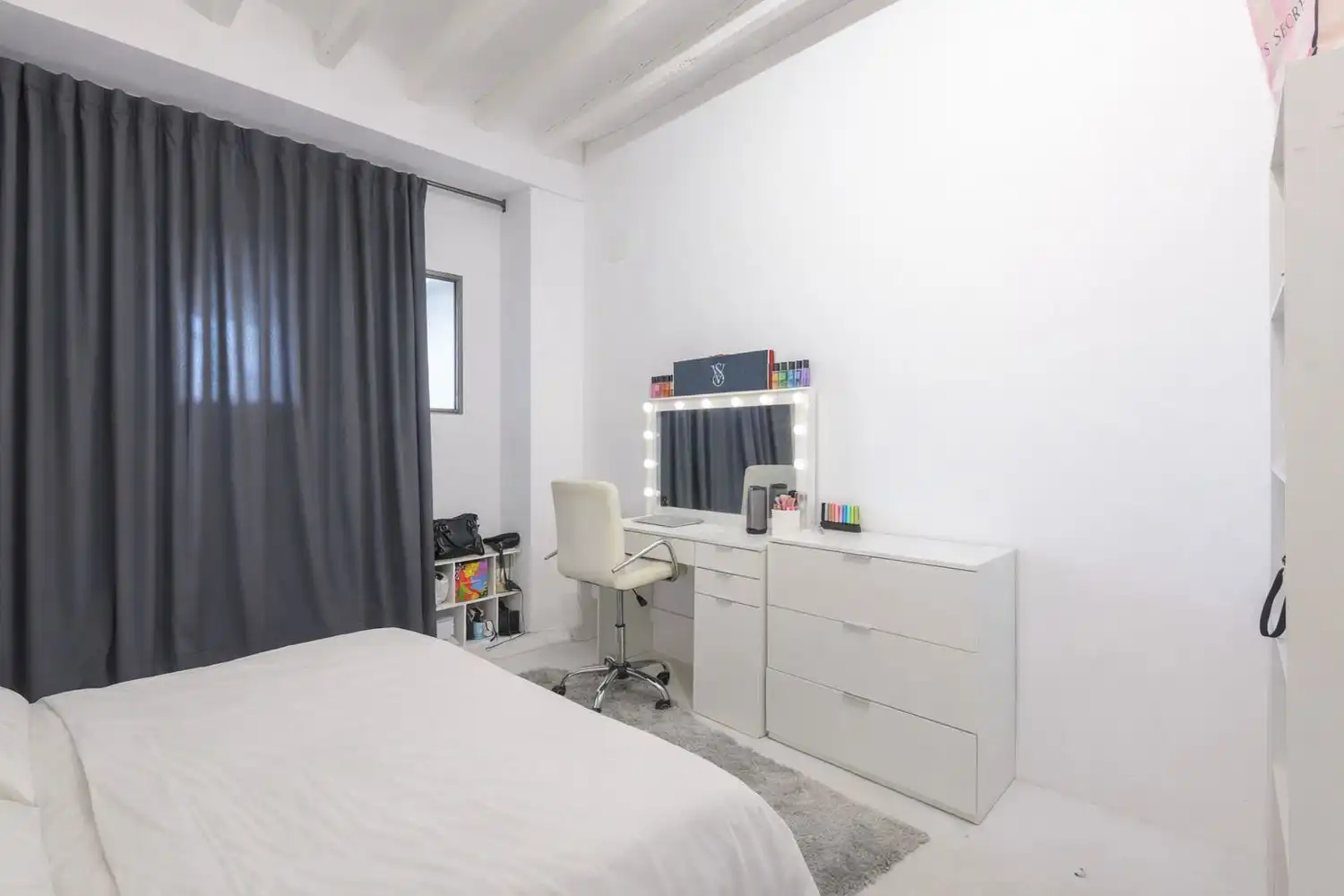 Dormitori de Casa adosada en venda en Alicante / Alacant amb Aire condicionat, Jardí privat i Terrassa