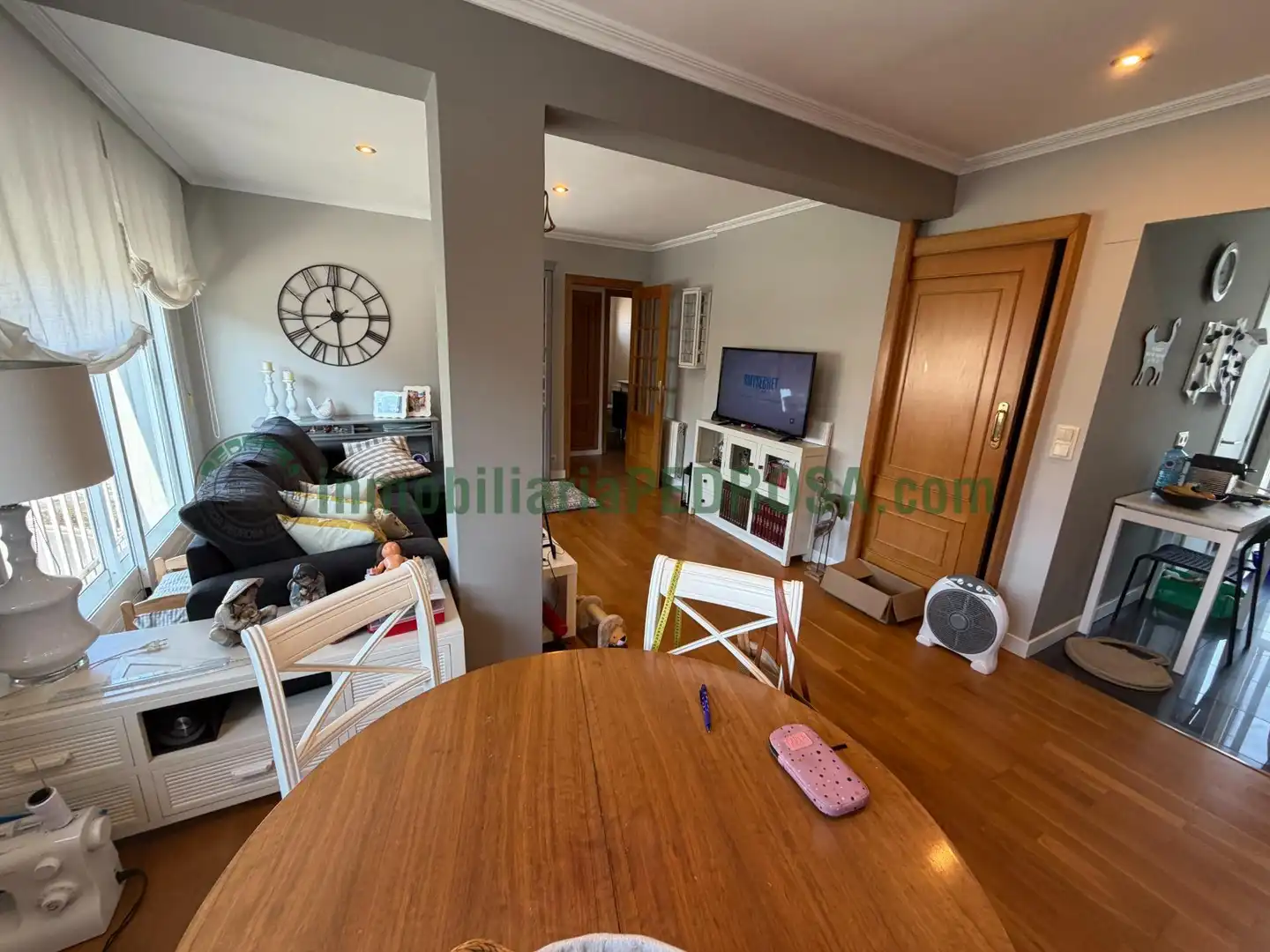 Flat for rent in Avenida MARIA VICTORIA MORENO, Zona Fernández Ladreda