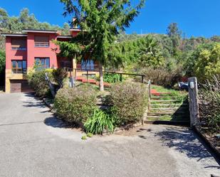 Vista exterior de Casa o xalet en venda en Oviedo  amb Terrassa