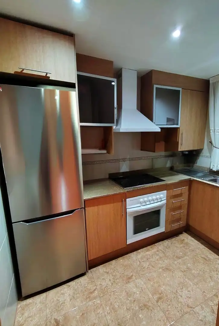 Apartament amb piscina en venda a Avenida CENTRAL 34, imagen 2