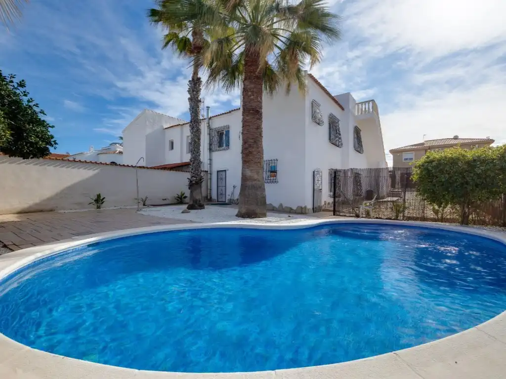 Schwimmbecken von Haus oder Chalet zum Verkauf in Torrevieja