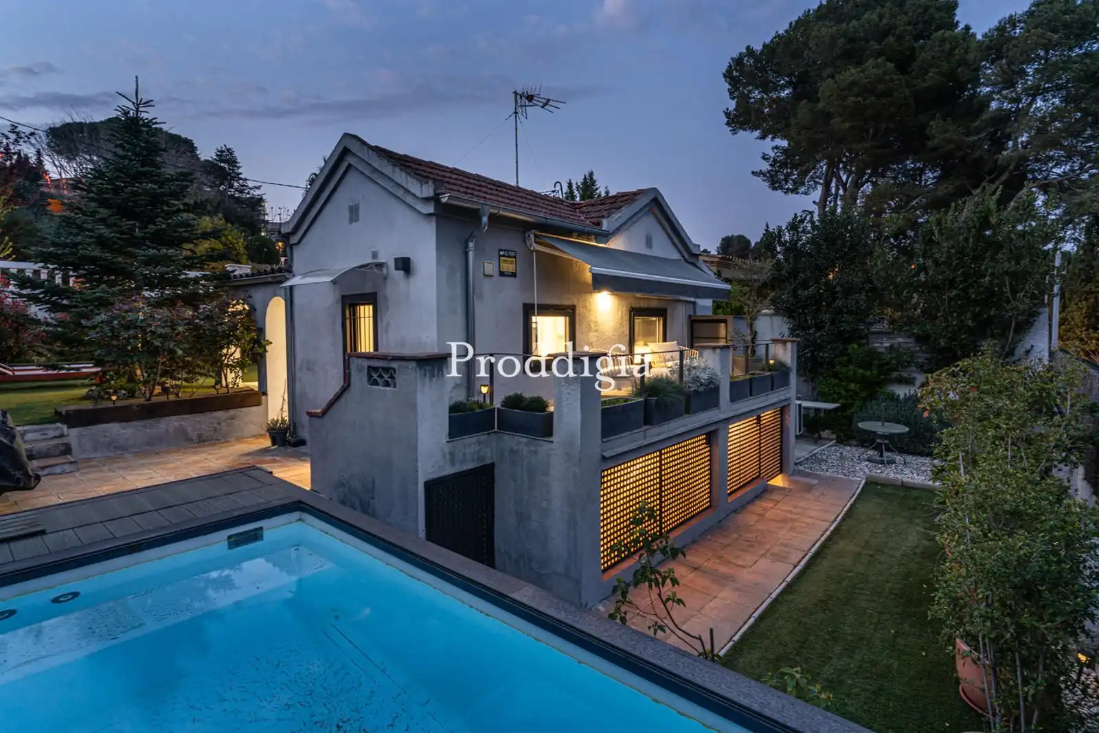 Außenansicht von Haus oder Chalet zur Miete in Sant Cugat del Vallès mit Heizung, Terrasse und Schwimmbad
