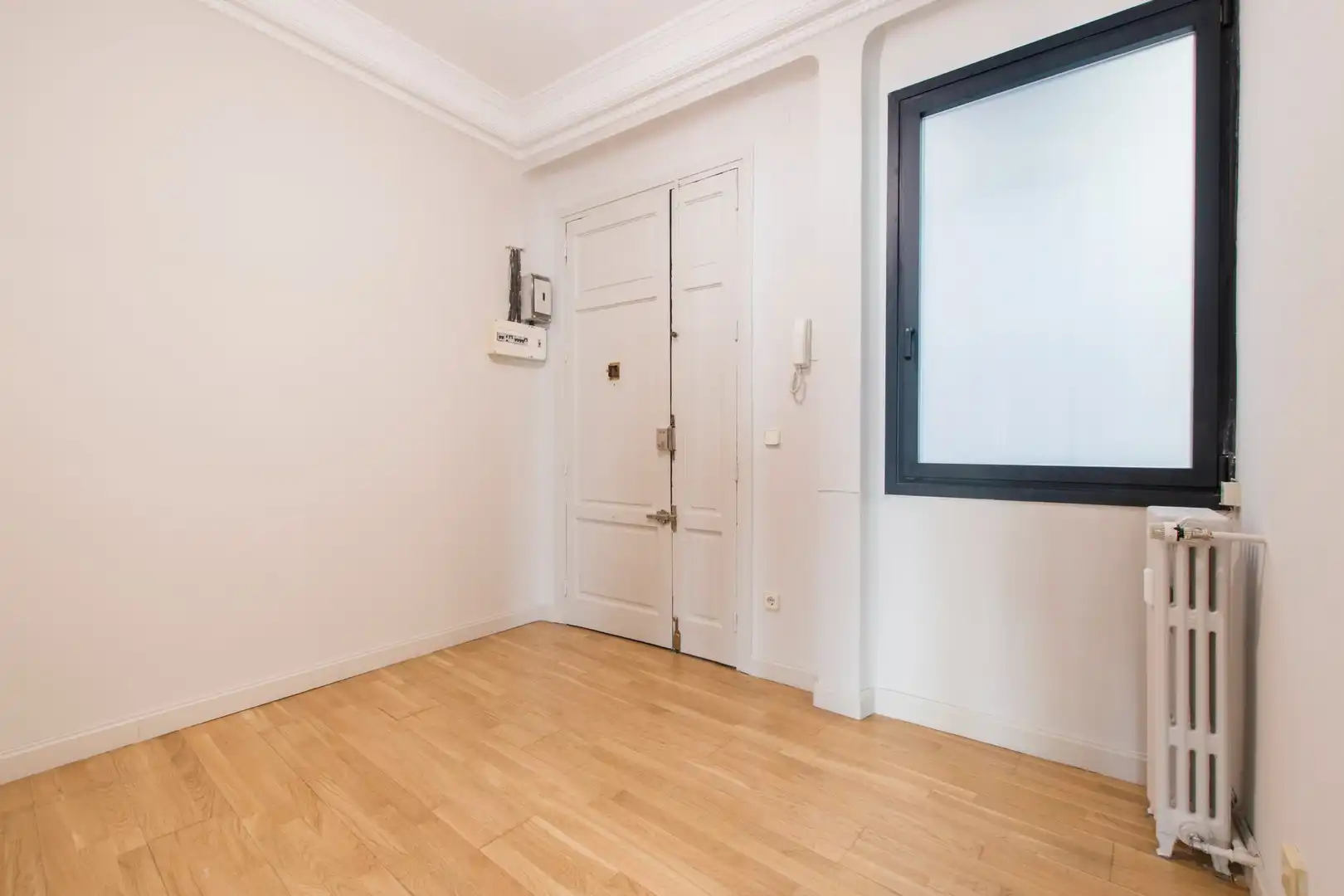 Flat with terrace to rent in Calle de Ferraz 31, imagen 6