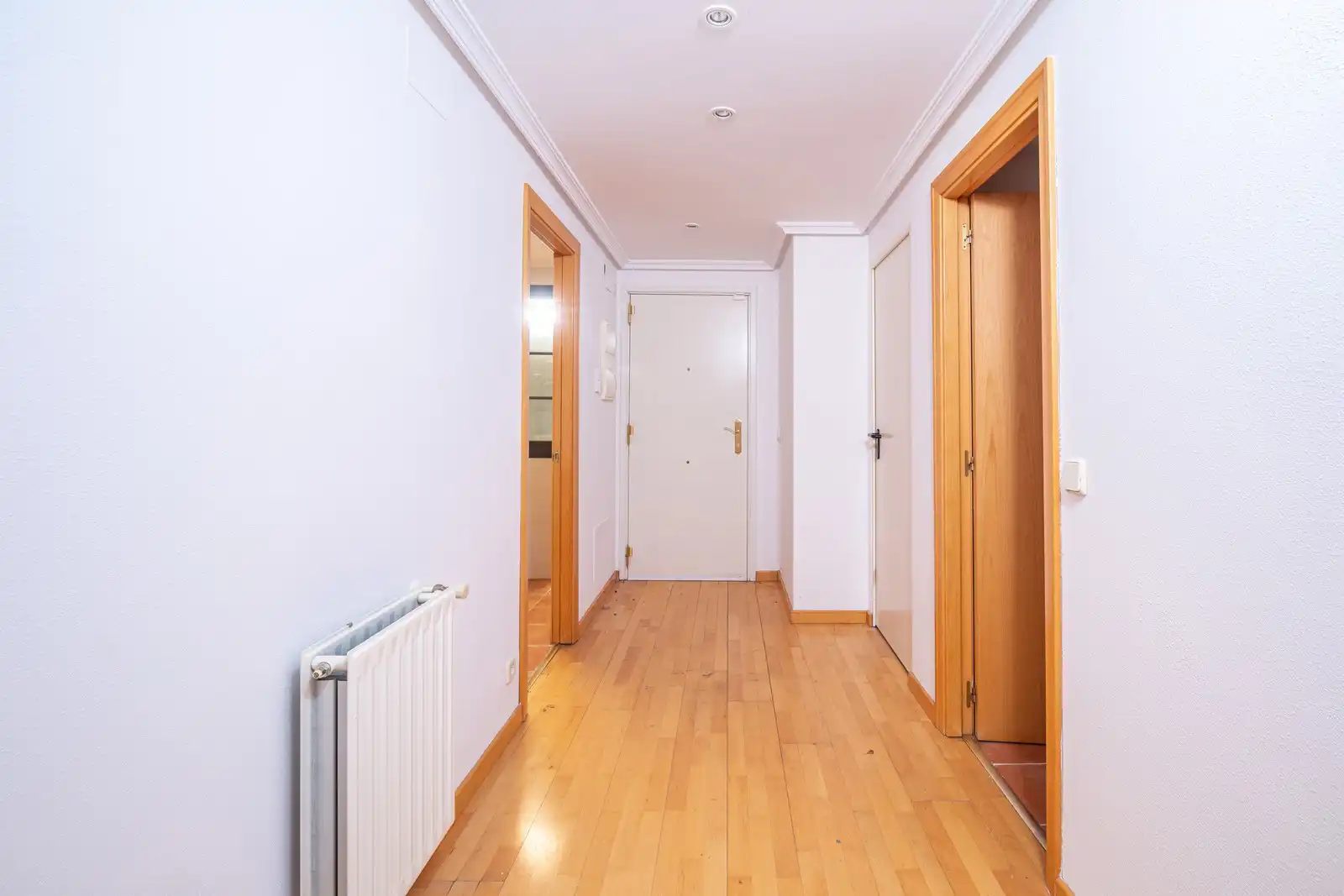 Flat for sale in Aranjuez  with Air Conditioner, Terrace and Storage room