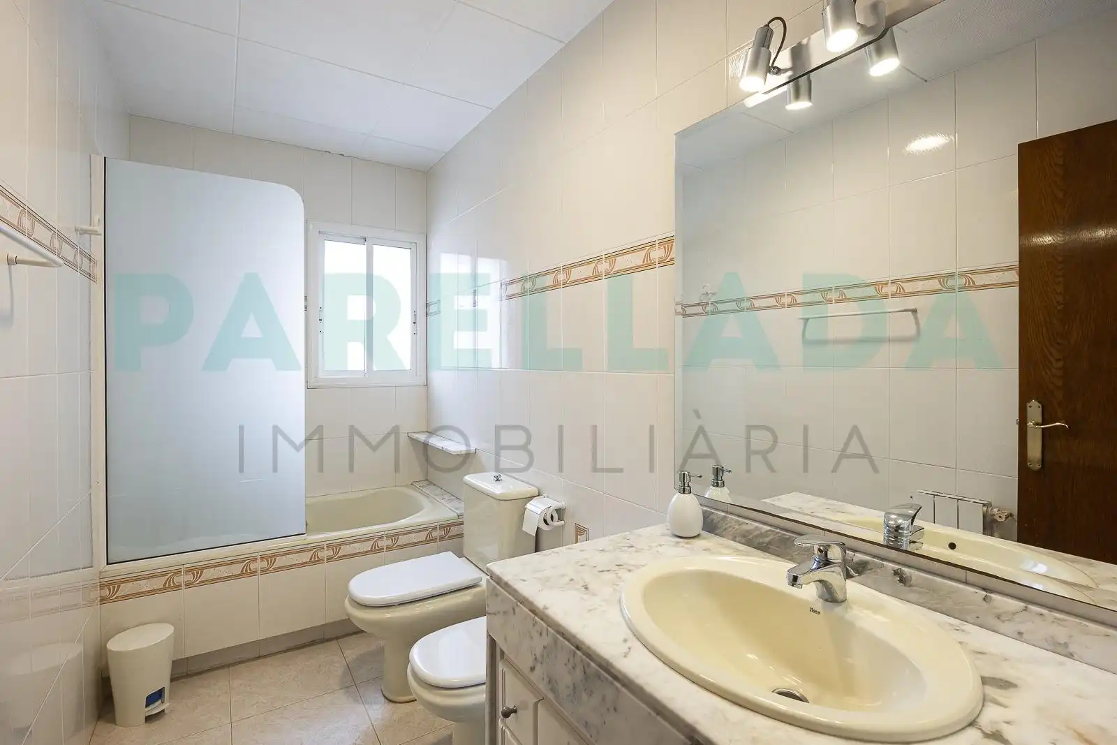 Baño de Casa o chalet en venta en Badalona con Aire acondicionado, Calefacción y Jardín privado