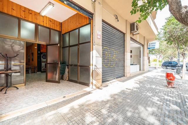 Local comercial en Venta en Carrer de Josep Garcias, 6 en Son Gotleu