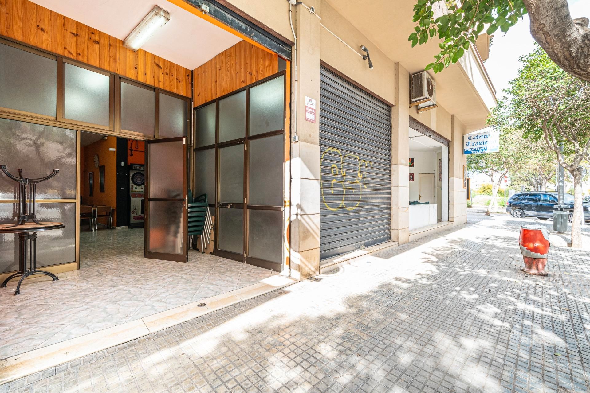 Exterior view of Premises for sale in  Palma de Mallorca  with Terrace and Furnished