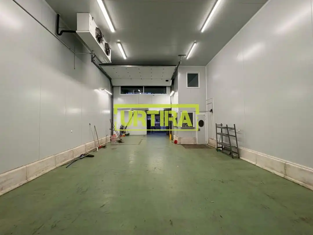 Nave industrial de alquiler en Donostia - San Sebastián 