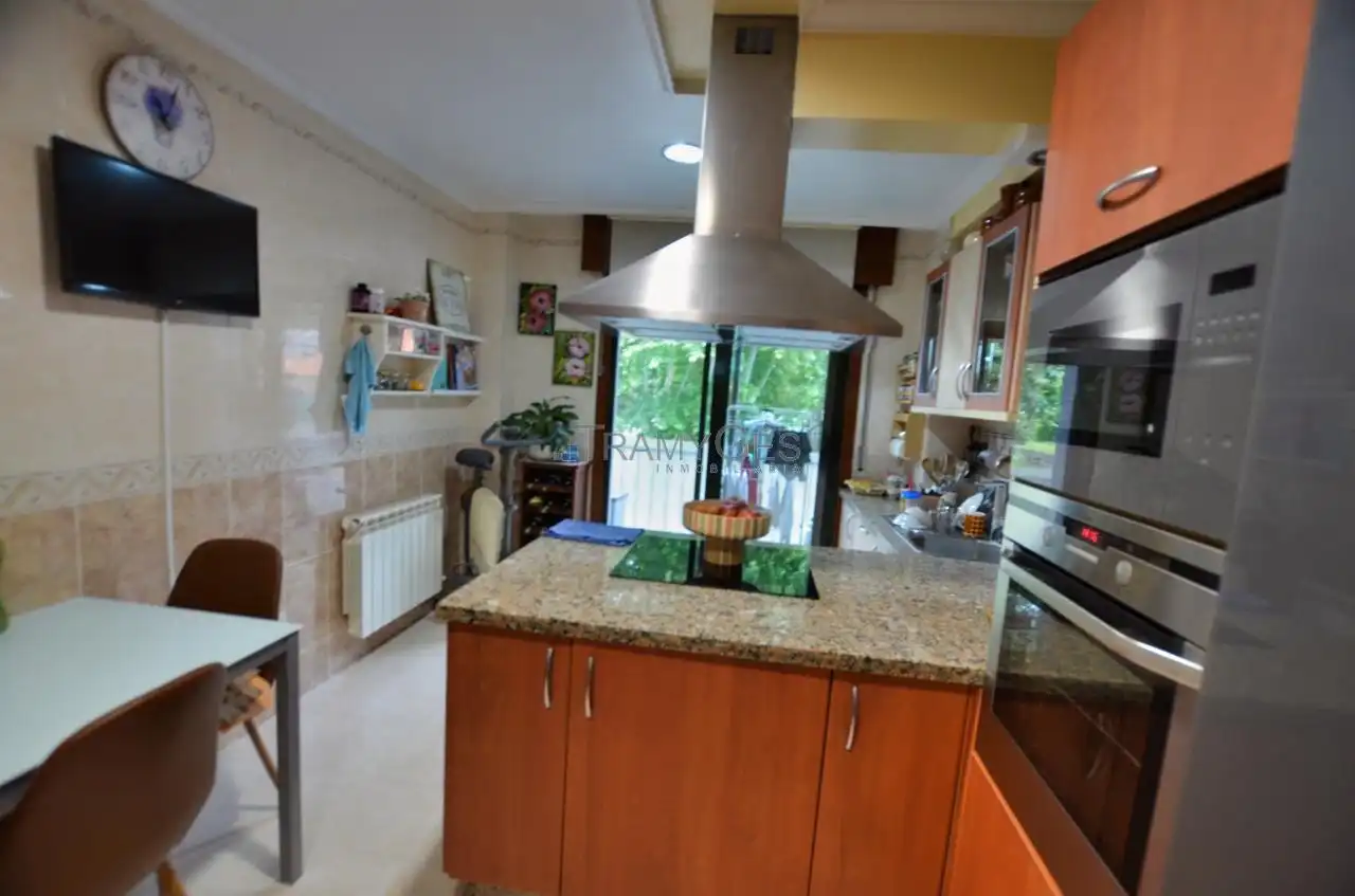 Cocina de Piso en venta en Tomiño con Calefacción y Trastero