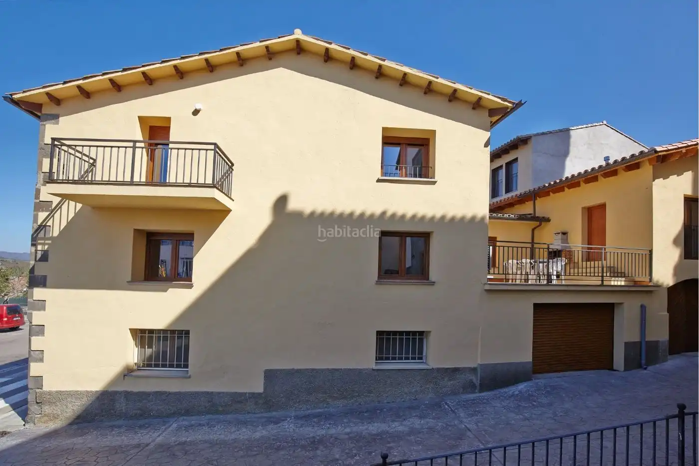 Casa con piscina en venta en Carrer Sant Bartomeu 21, imagen 3