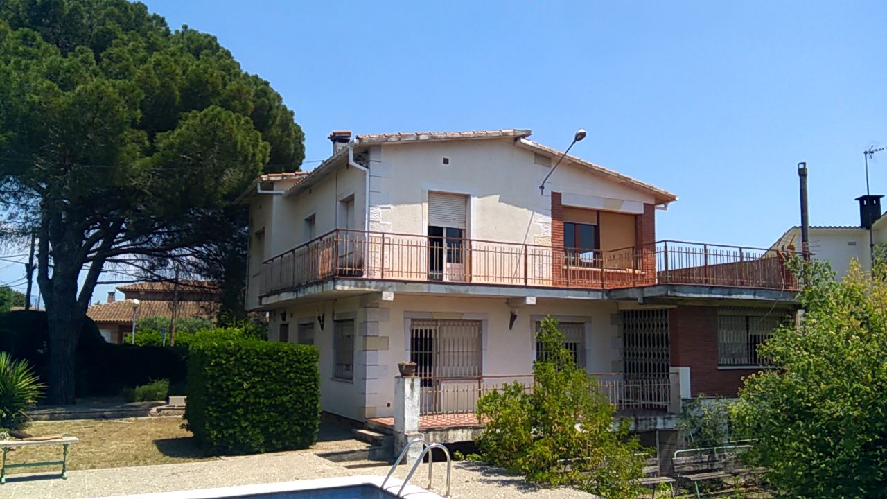 Vista exterior de Casa o xalet en venda en Les Franqueses del Vallès amb Calefacció, Jardí privat i Terrassa