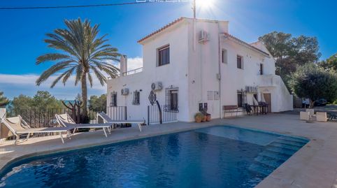 Foto 2 de Casa o xalet en venda a Avinguda de la Marina, 72, Cala Advocat - Baladrar, Benissa