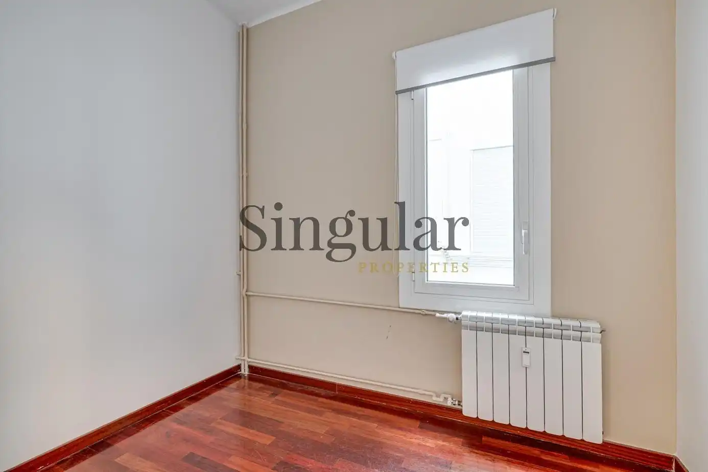 Habitación de Piso en venta en Barcelona con Aire acondicionado y Calefacción