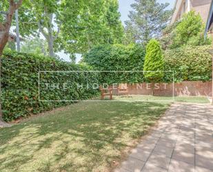 Jardí de Casa adosada en venda en Sant Cugat del Vallès amb Calefacció, Jardí privat i Terrassa