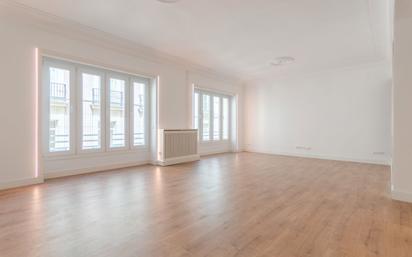 Living room of Flat to rent in  Madrid Capital  with Air Conditioner