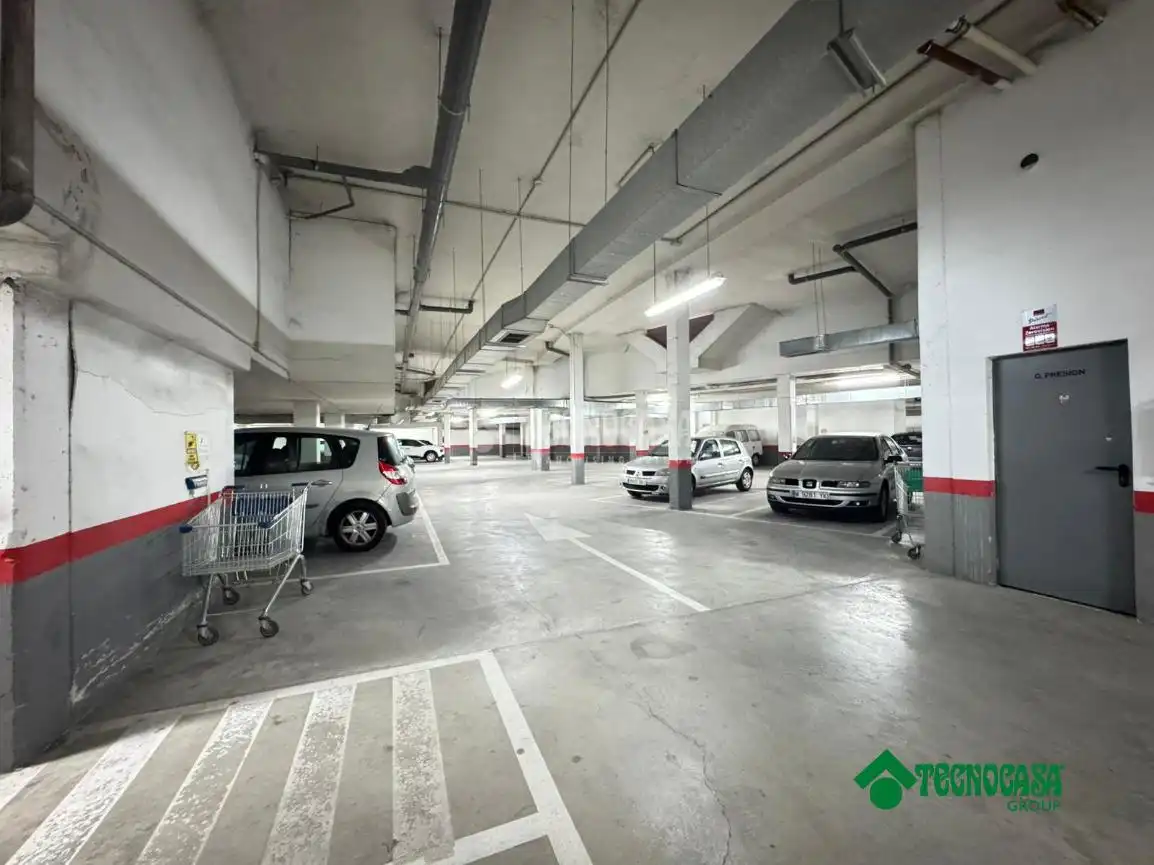 Aparcament de Pis en venda en Gerindote amb Aire condicionat, Terrassa i Balcó