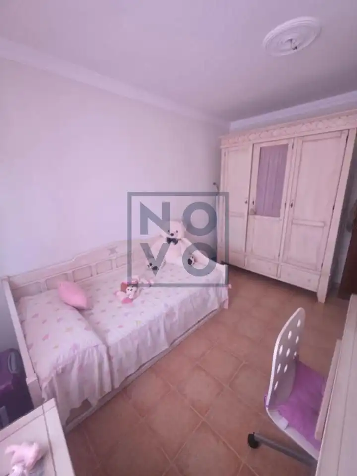 Schlafzimmer von Wohnung zum Verkauf in Lebrija mit Klimaanlage, Terrasse und Möbliert